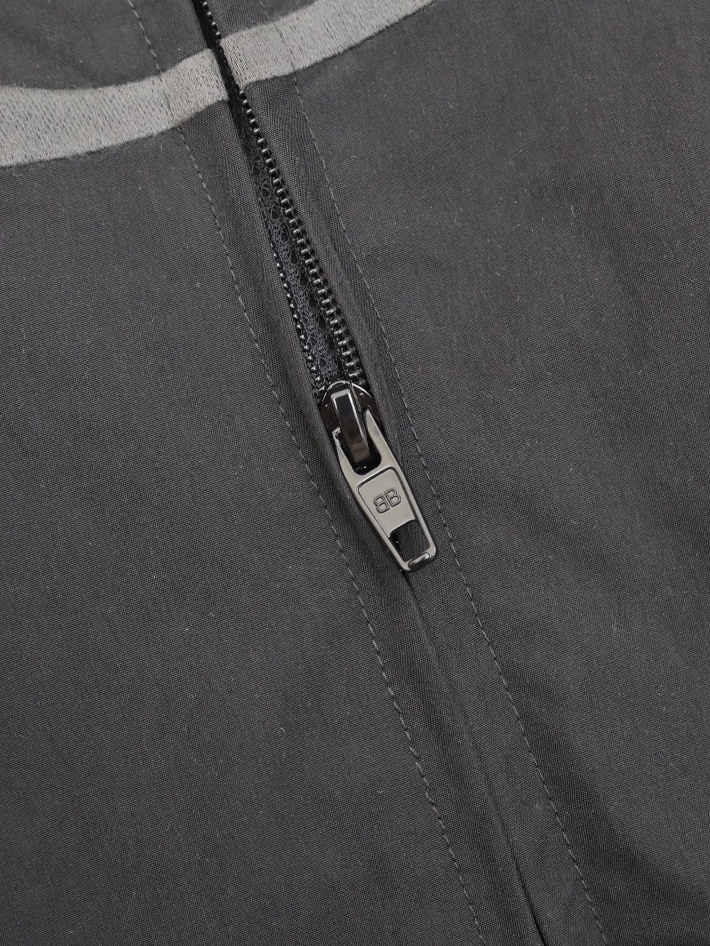 Balenciag*/ 25New Arrival Loop sports icon ， ， Breathable。 3D ， Loop sports icon ， ， ， ，Breathable ， 99%。 Size：S/M/L